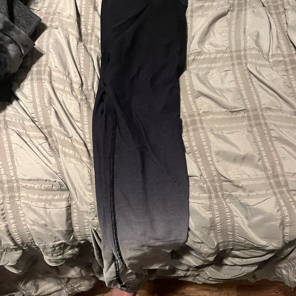 Forever 21 ombré leggings